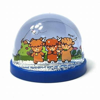 Highland Cow Mini Snow Globe