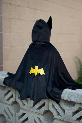 Great Pretenders Hooded Bat Cape 5-6