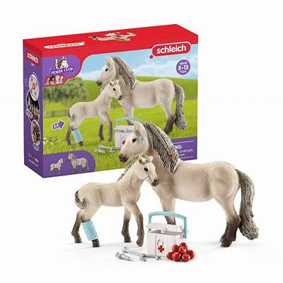 Schleich Horse Club Hannah's First Aid Kit 9 Pce